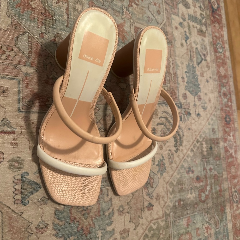 6.5 Dolce Vita shoes